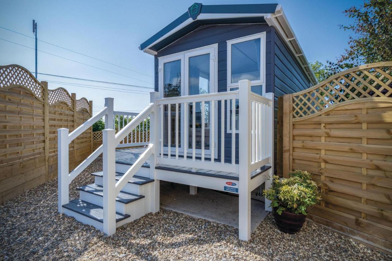 The Studio - 1 Bedroom Cabin - Amroth Luaran gambar