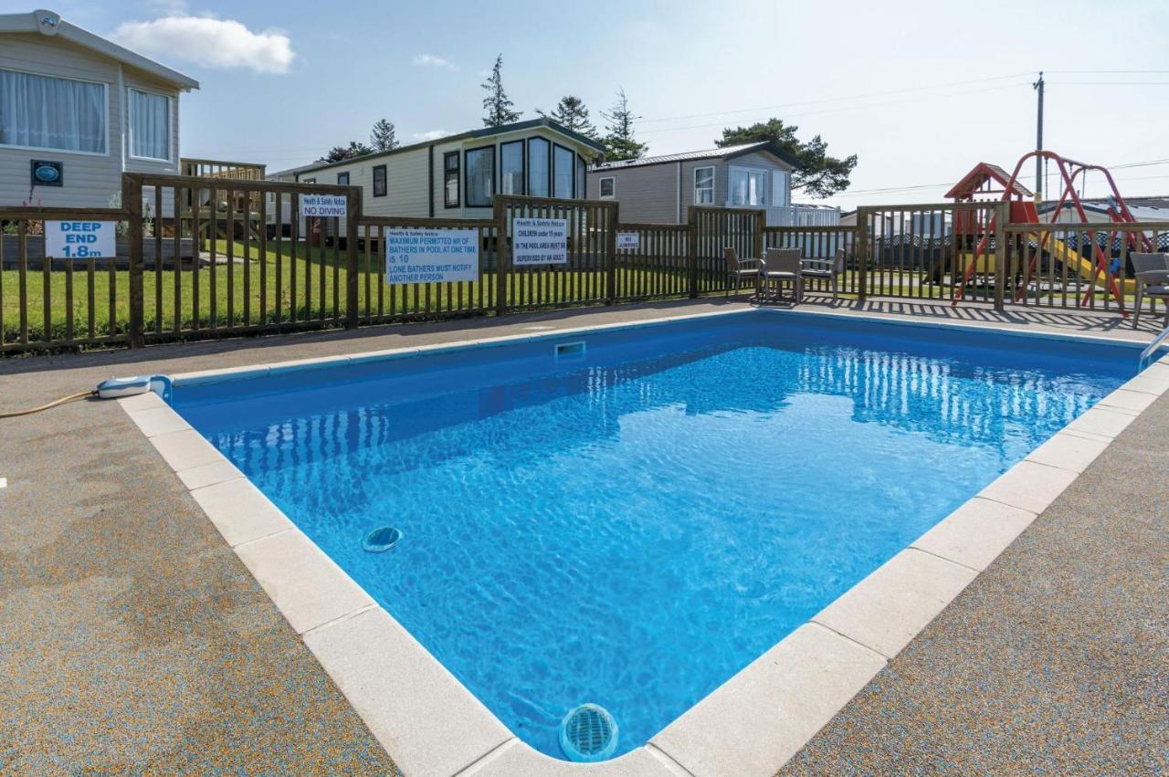 The Studio - 1 Bedroom Cabin - Amroth Luaran gambar