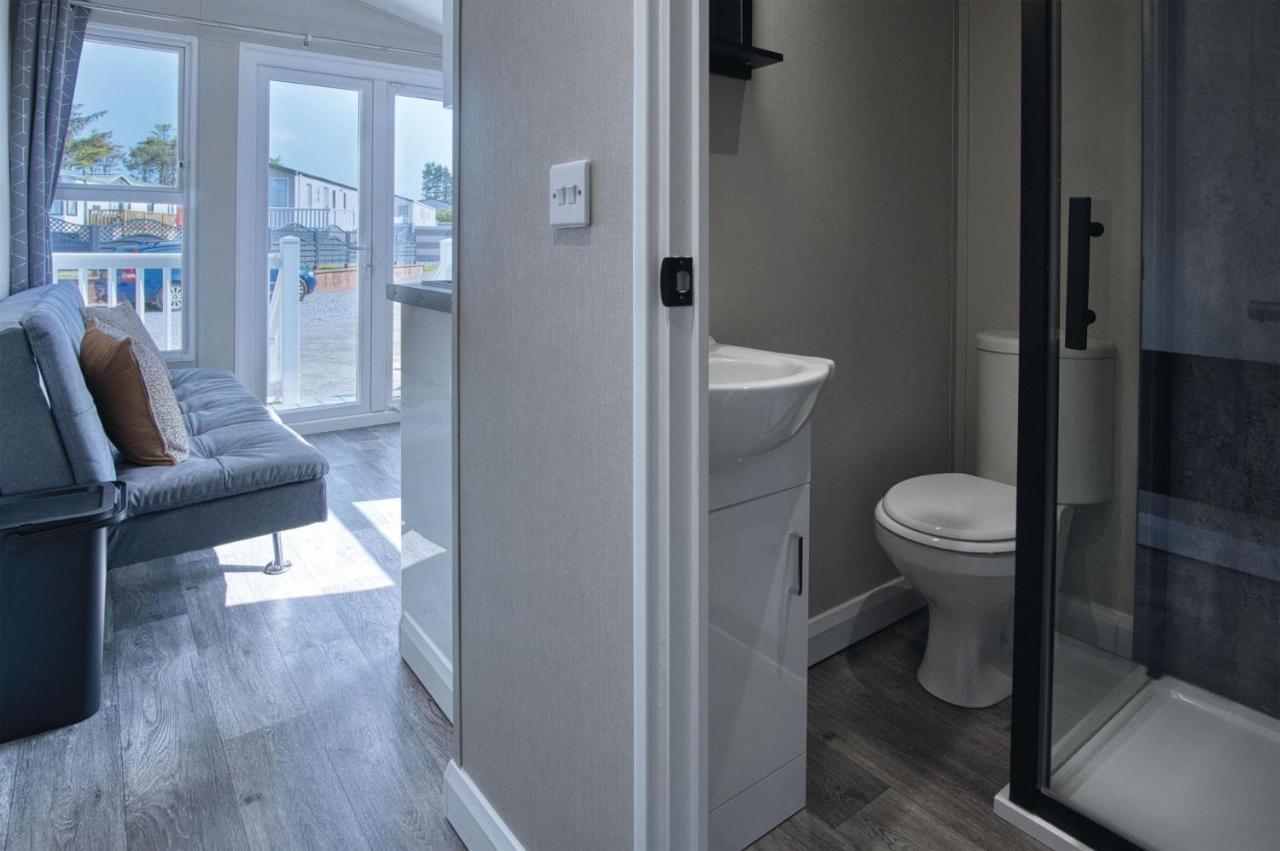 The Studio - 1 Bedroom Cabin - Amroth Luaran gambar